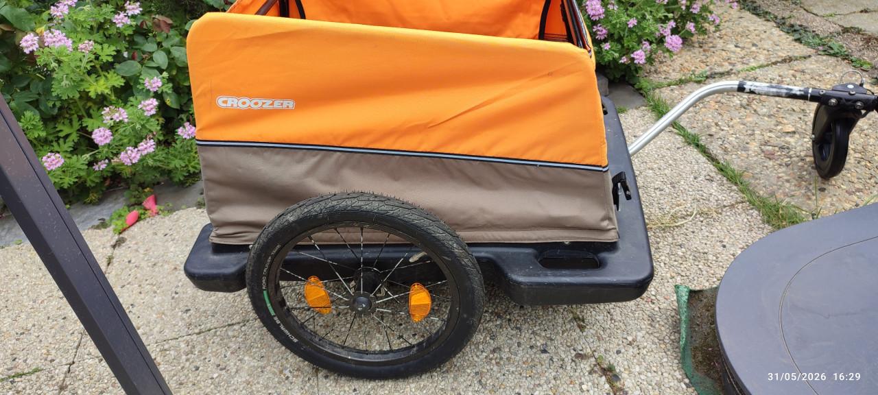 Croozer Cargo fietsaanhanger (of handkar) + reservewiel