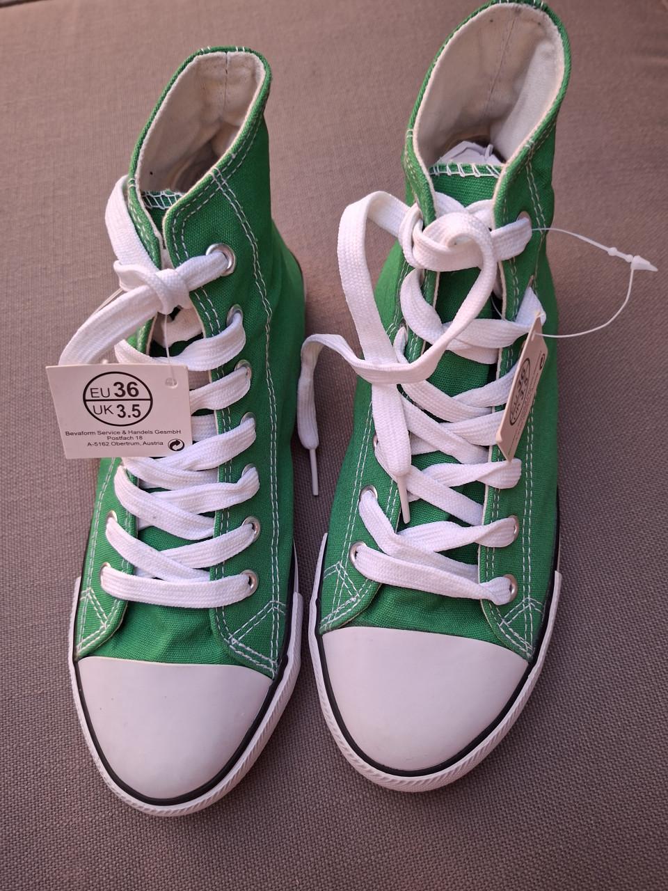 Groene gympen, mt 36, nieuw