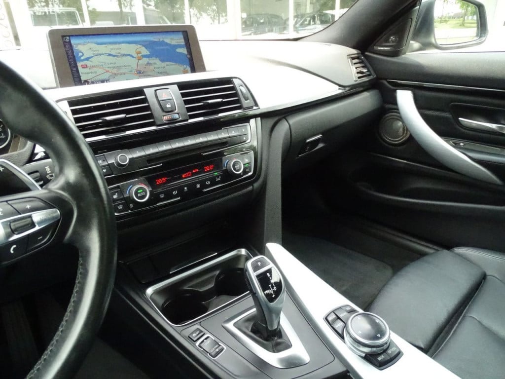 BMW 4 Serie coupé 428i high executive