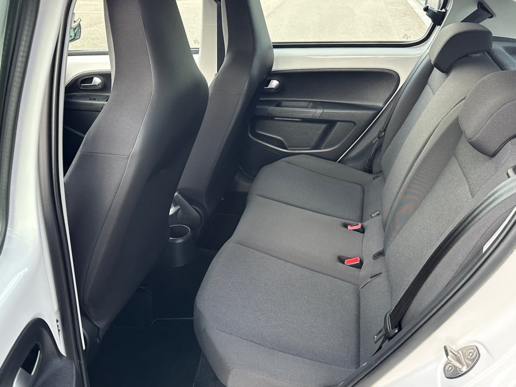 Volkswagen UP! 1.0 bmt move up! 5-deurs | airco | bluetooth |