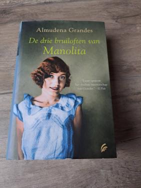 Roman De drie bruiloften van Manolita van Almudena Grandes