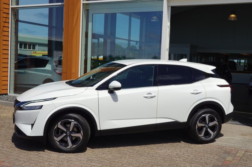 Nissan Qashqai 1.3 mhev 158-pk xtronic n-connecta