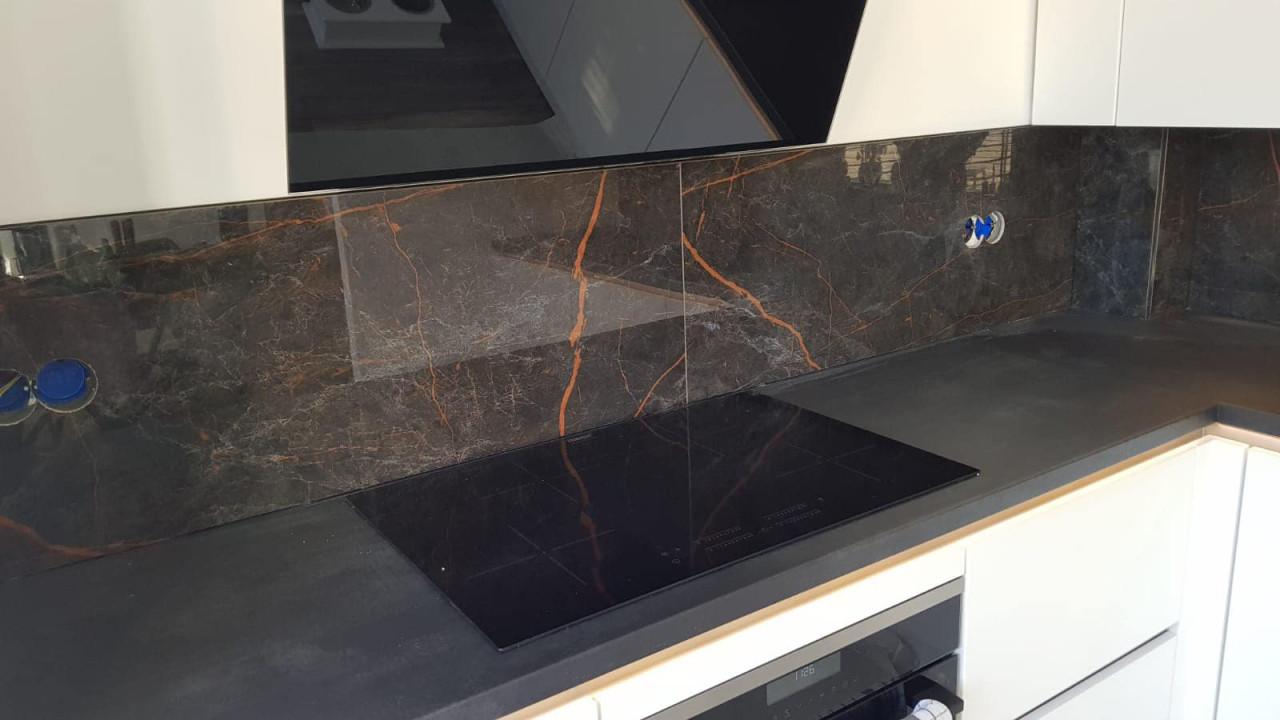 Tegelzetter nodig? Bel/app: 06 21937244 of Mail: jvbtegelzetter@gmail.com