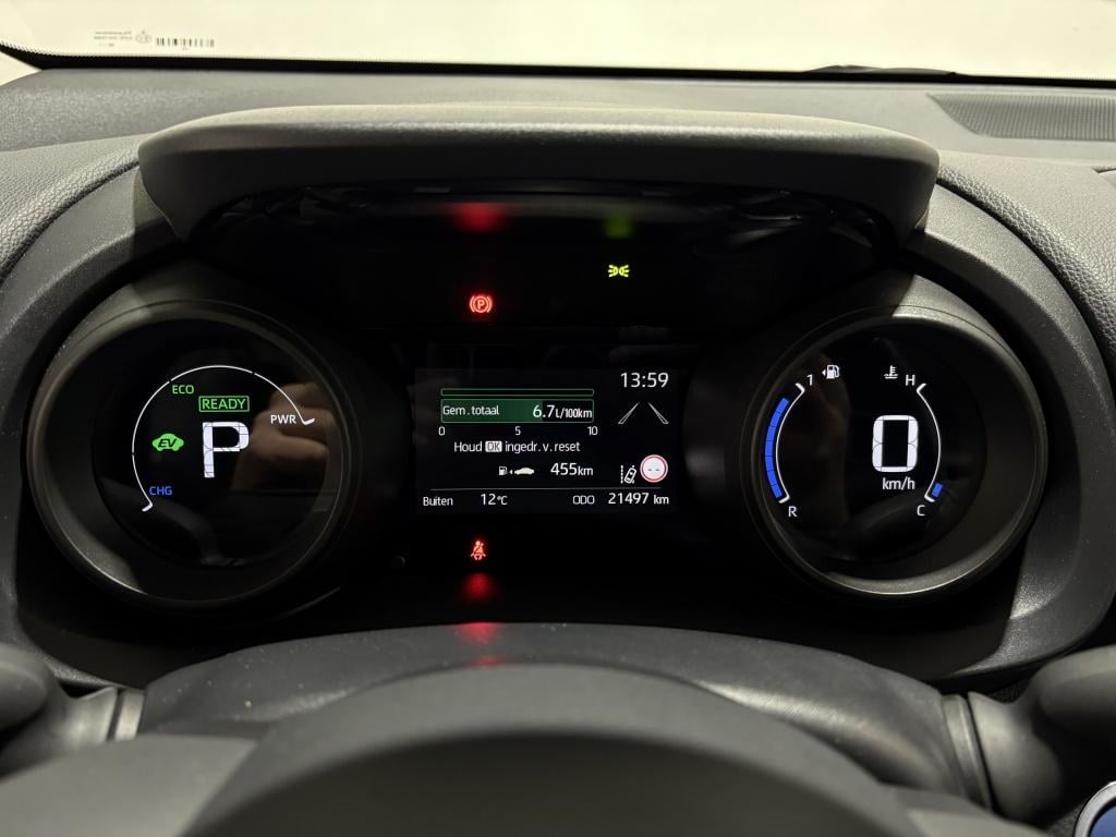 Toyota Yaris 1.5 hybrid dynamic