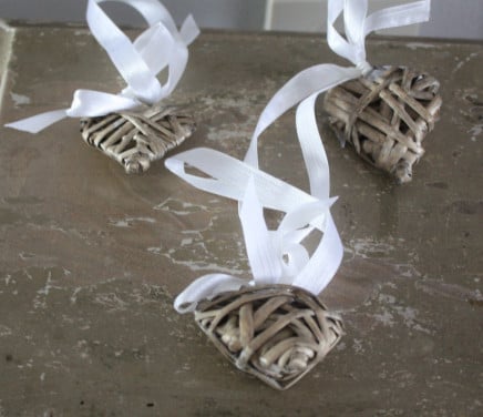 Set van 3 rieten hart hangers
