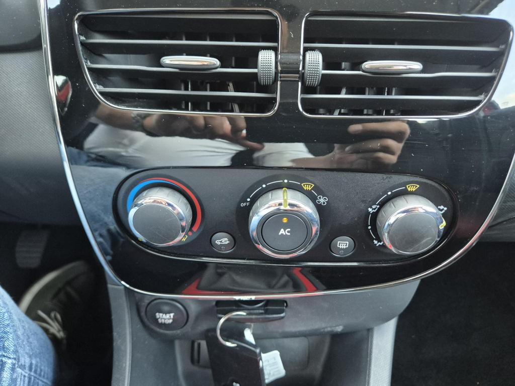 Renault Clio tce 90 expression airco, bluetooth, navigatie, cruise control,