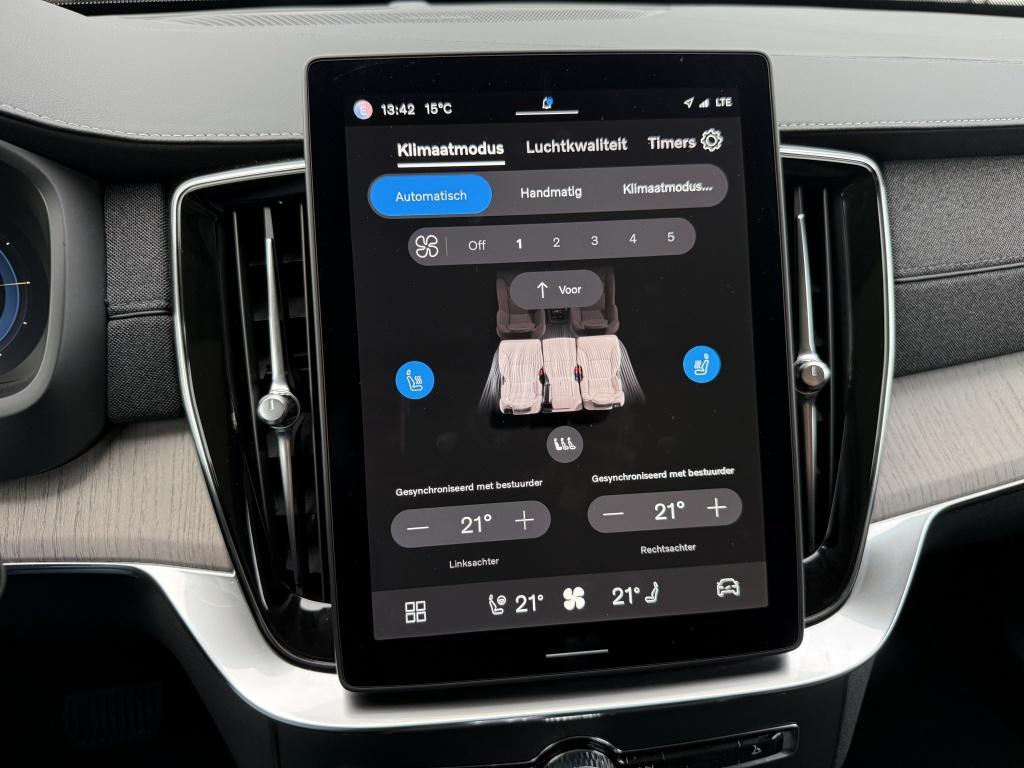 Volvo XC90 t8 455pk recharge ultra dark| full options! luchtvering| massage