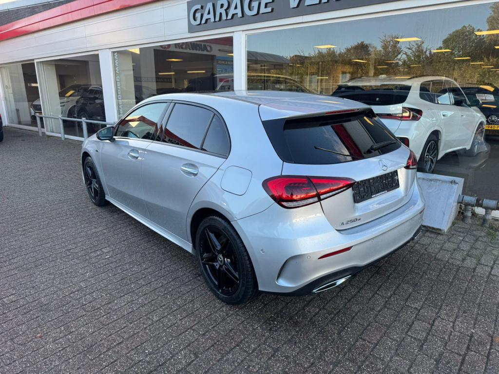 Mercedes-Benz A-Klasse 250 e business solution amg limited