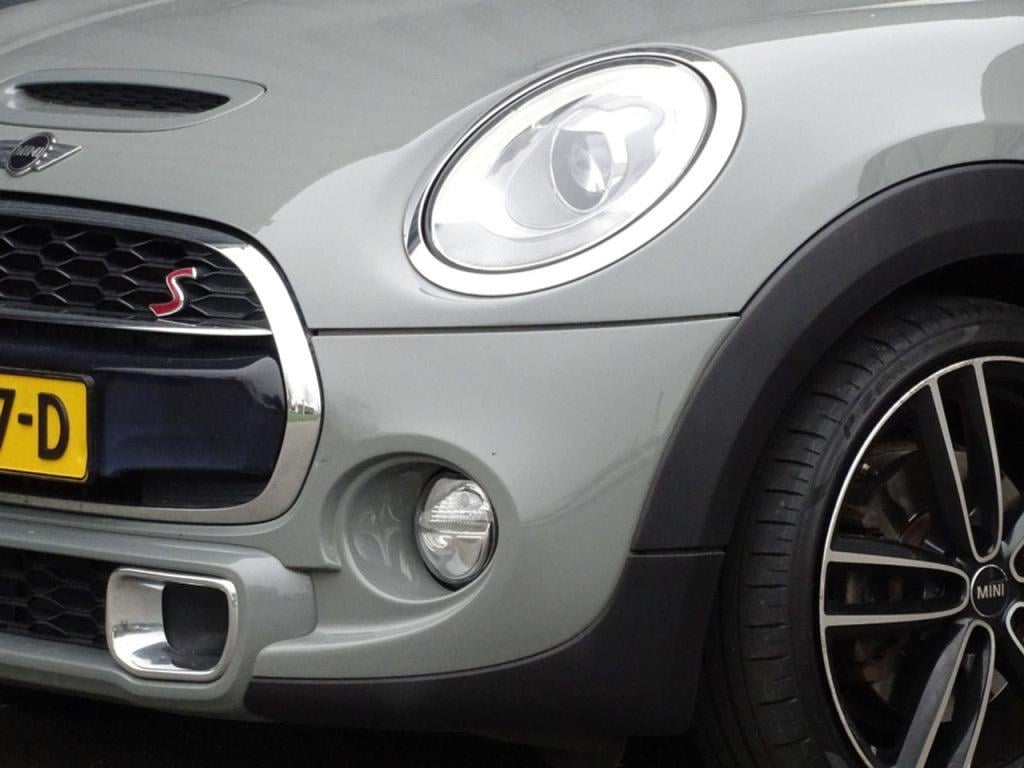 Mini Cooper mini 2.0 serious business 5-deurs | led | navi |18"