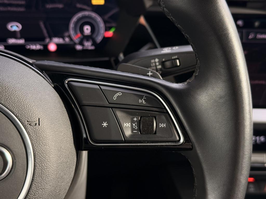 Audi A3 limousine 30 tfsi advanced edition | navi | acc | stoelverwarming |