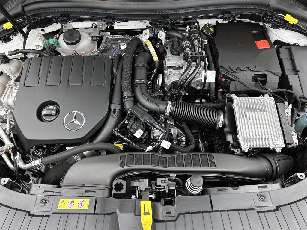 Mercedes-Benz Gla-klasse 250 e amg plug-in hybride amg line | night pakket 