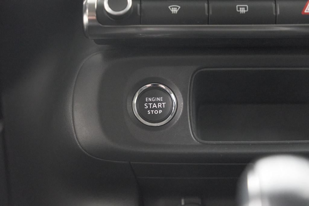 Citroen C3 puretech 82 max | trekhaak | keyless | camera | parkeersensoren 
