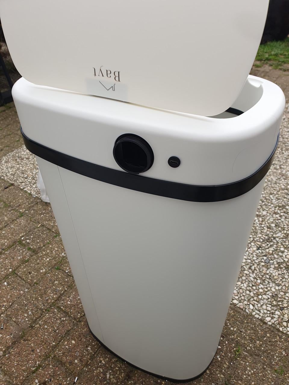 Bayt prullenbak met sensor – 60 L wit |