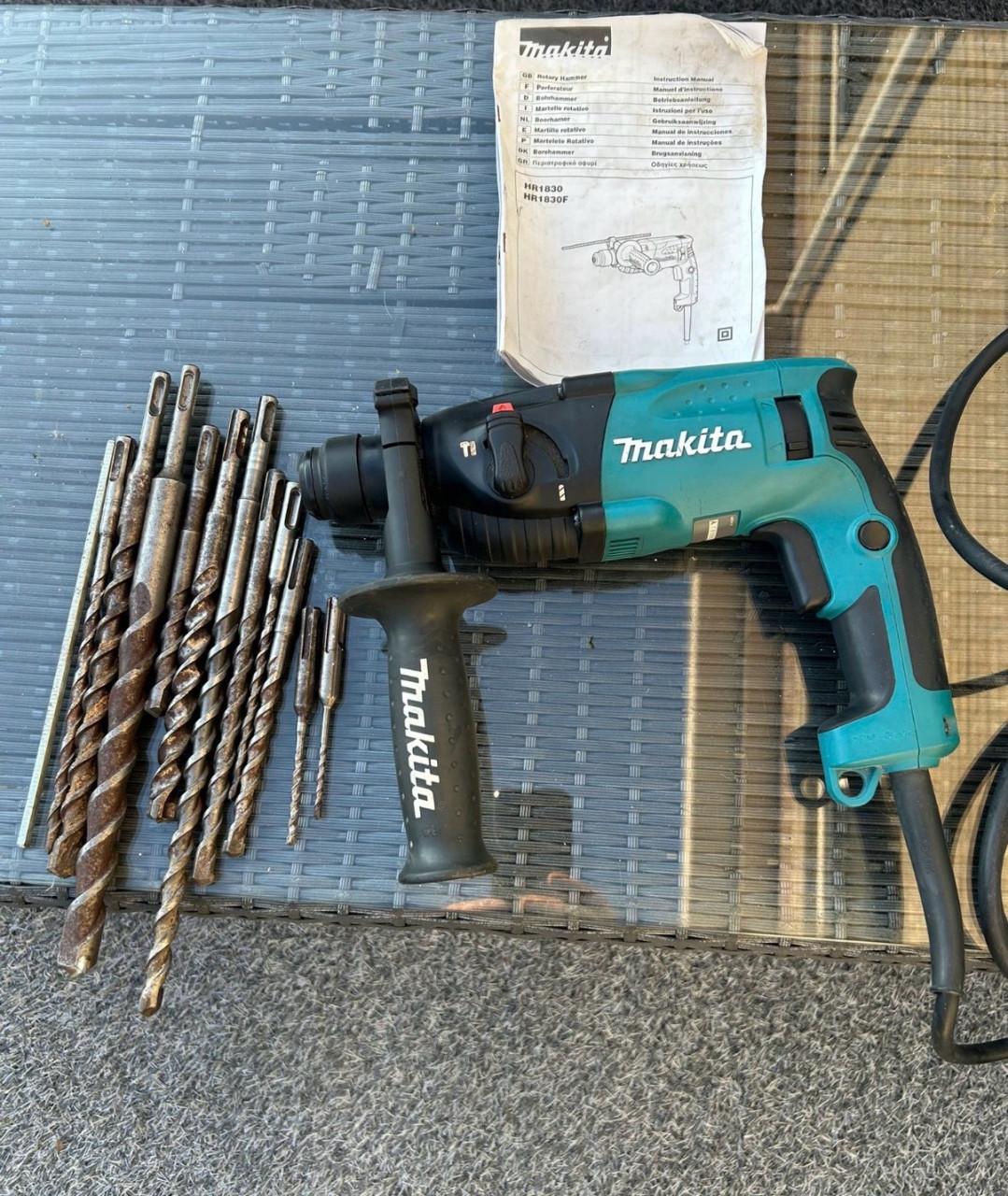 Makita boorhamer HR1830/HR1830F met doos en toebehoren
