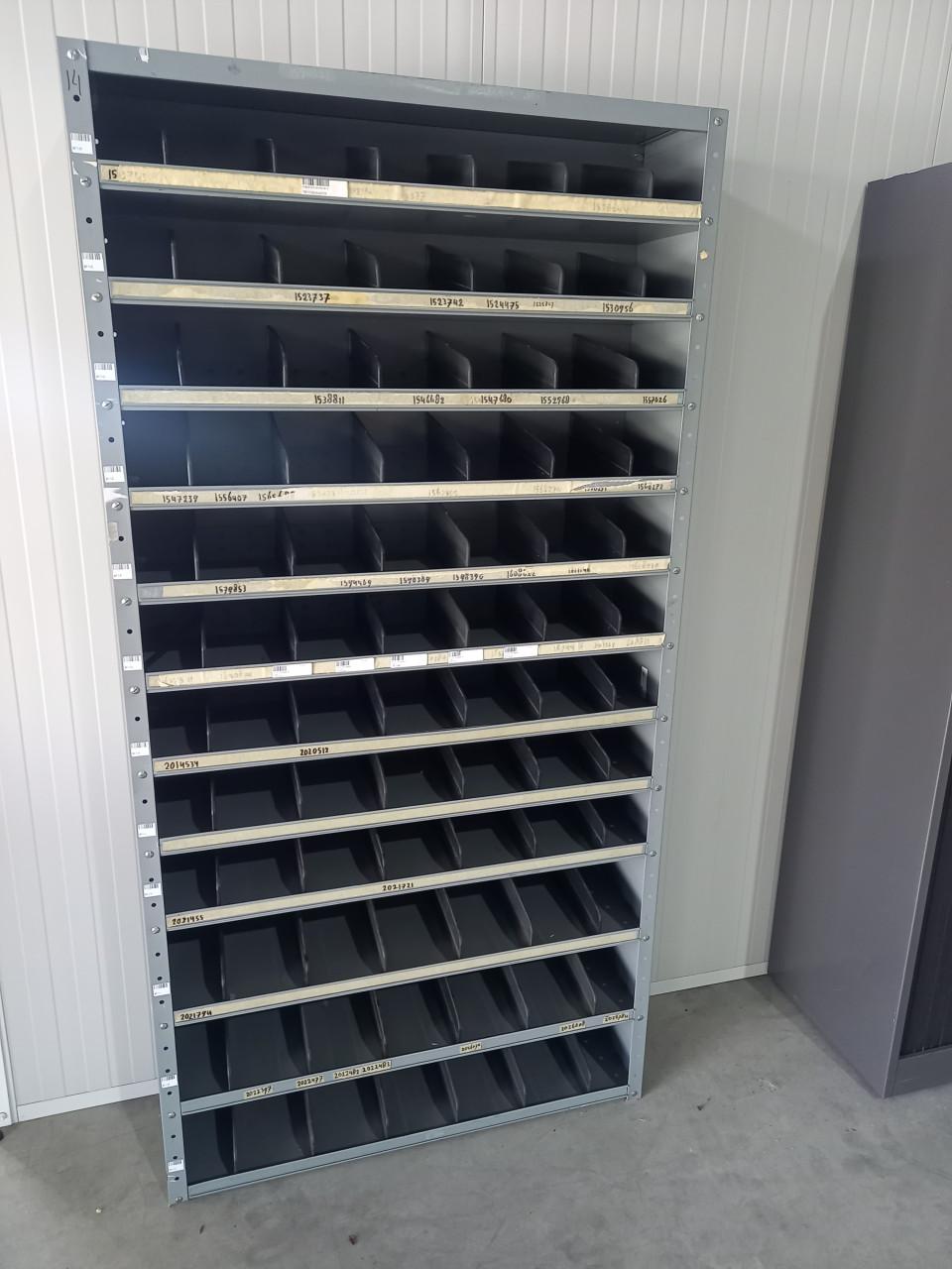 Ahrend roldeurkast vakkenkast