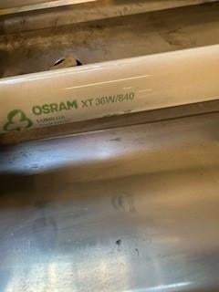 TL Armaturen 29 stuks met lampen