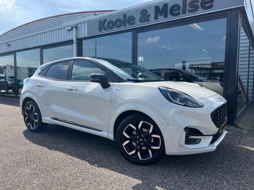 Ford Puma 1.0i ecoboost hybrid 125pk st-line x , voorruitverwarming , stuur