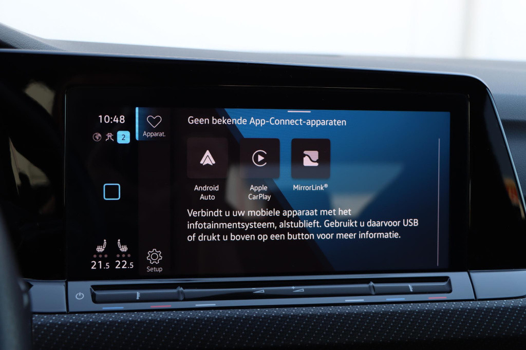 Volkswagen Golf 1.5 etsi r-line 150pk dsg7