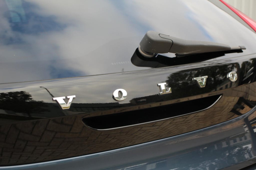 Volvo V40 2.0 t2 momentum - navi - cruise - grootlicht ass - led - pdc - st