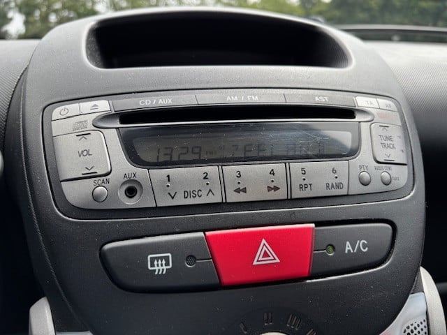 Peugeot 107 1.0 68pk 3d access pack accent radio/cd | airco | zuinige motor
