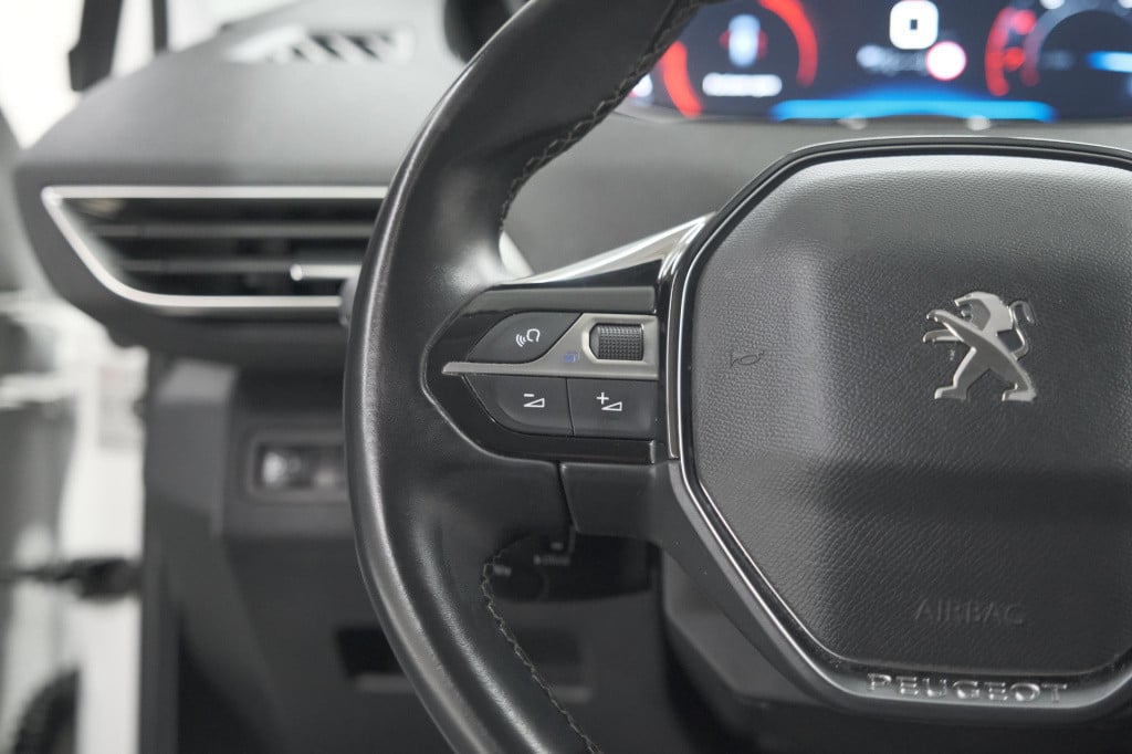 Peugeot 3008 puretech 130 allure | camera | dodehoekdetectie | elektronisch