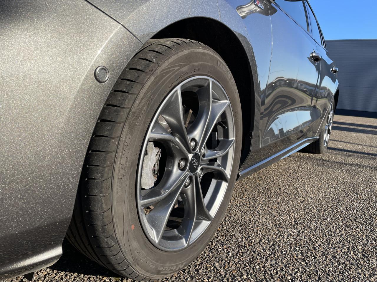 FORD FOCUS 1.0 ECOBOOST ST-LINE