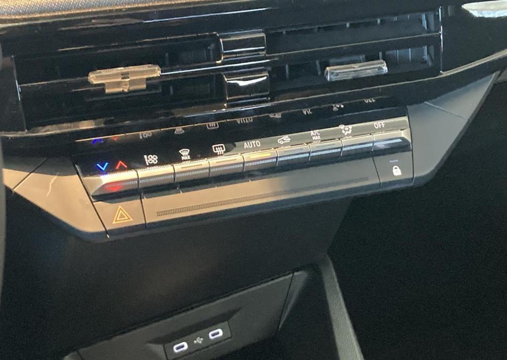 Renault Clio 1.8 hybrid 160 techno - pack winter / safety & parking