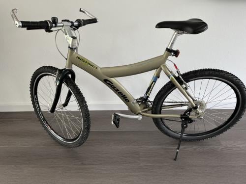 Mountainbike in nieuwstaat