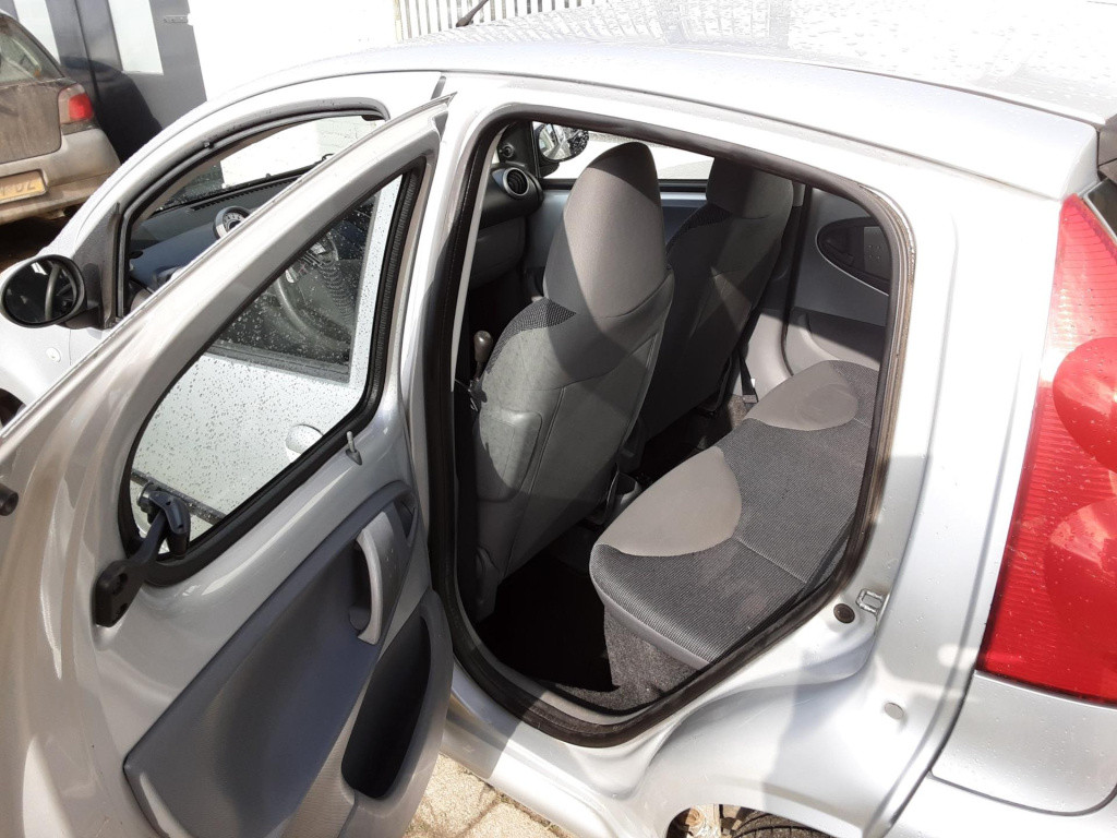 Peugeot 107 1.0-12v xs