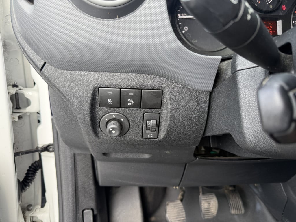 Peugeot Partner 120 1.6 bluehdi 75 l1 premium pack 3-zitter