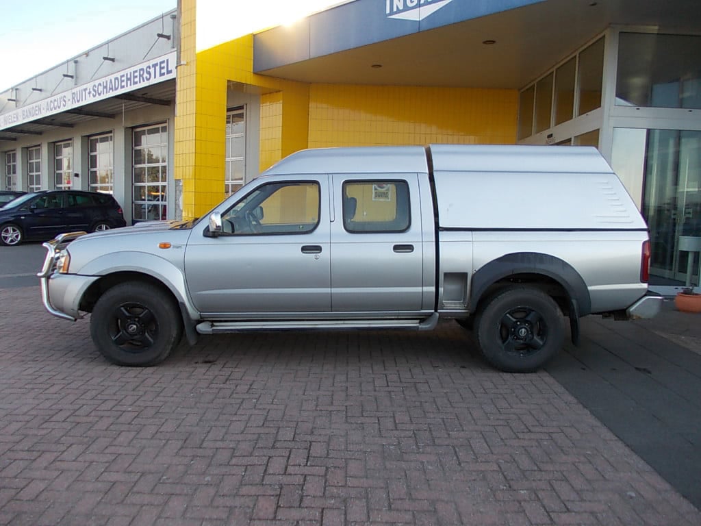 Nissan King-cab pick up (d22) 4x4 dc 5-pers. (navara) lees tekst!!
