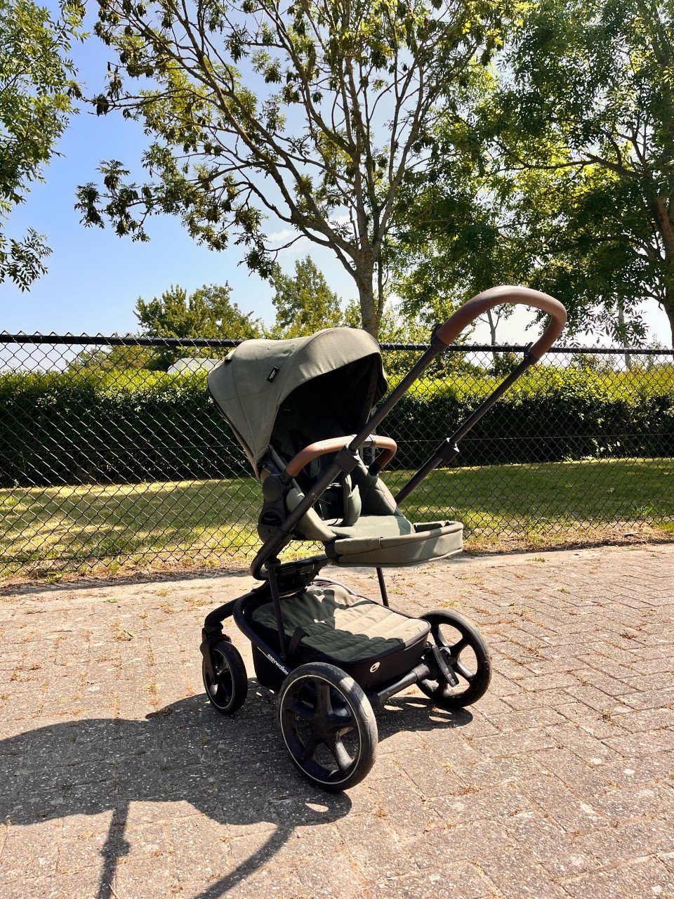 Easywalker Harvy Olijf Groen NIEUWSTAAT