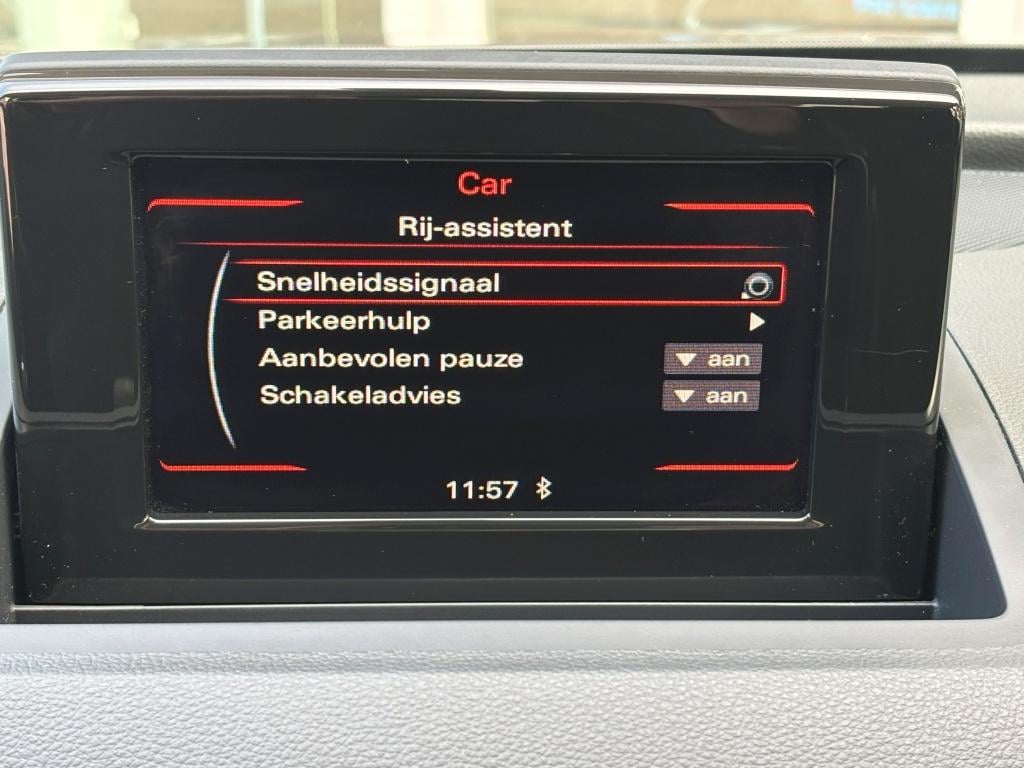 Audi Q3 1.4 tfsi 150pk pro line- trekhaak- navigatie-rijklaarprijs incl. ga