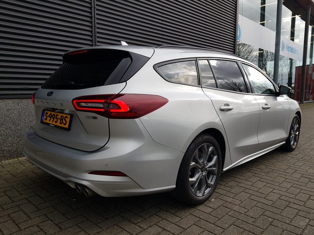 Ford Focus wagon st-line x 1.0 ecoboost