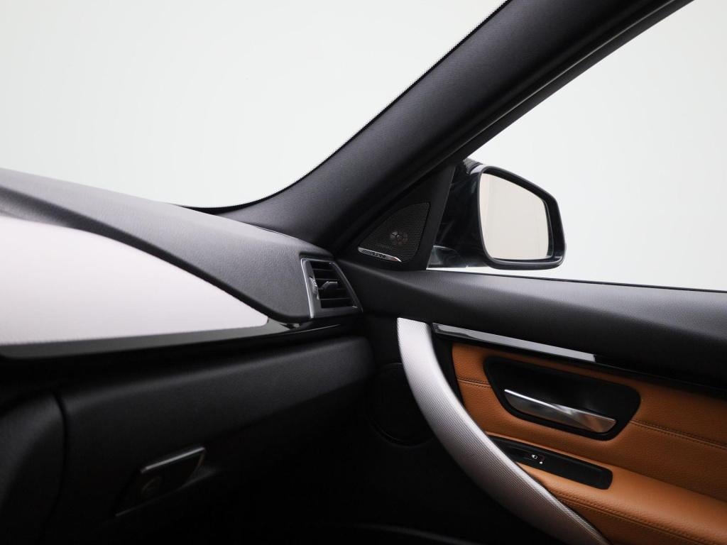 BMW 3-serie 320i m sport edition | automaat | sportonderstel | lmv | schuif