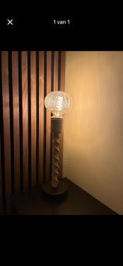 Tafel lamp
