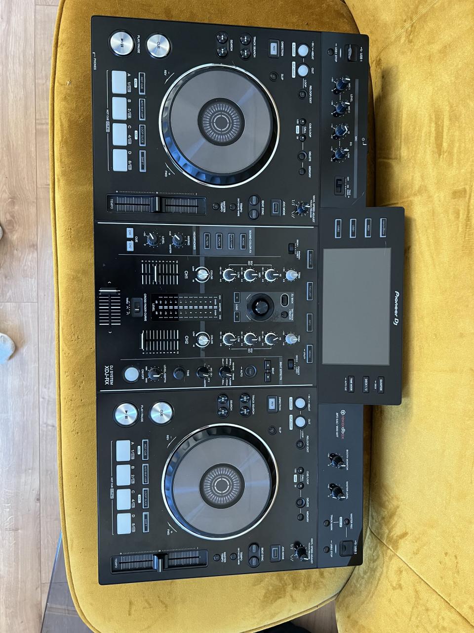 Pioneer XDJ RX - Standalone DJ Controller