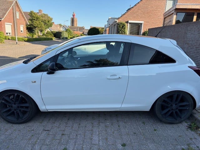 Opel Corsa 2010 Wit Nürburgring Edition
