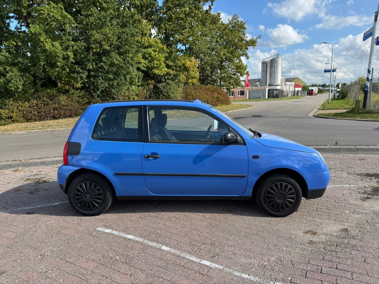 Vw lupo b j2002  850 euro