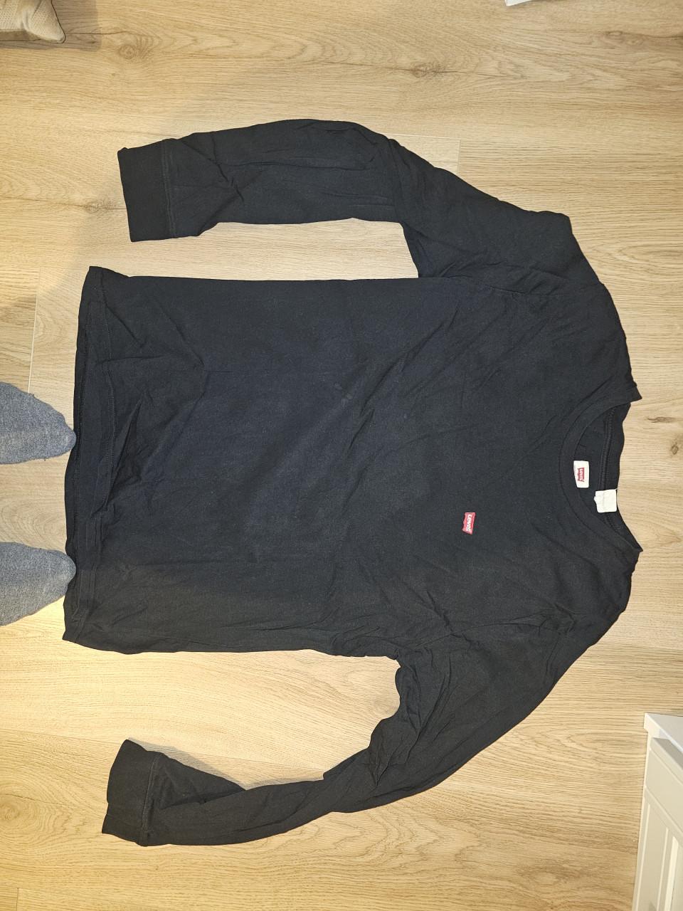 Diverse merkoverhemden en truien (echt)