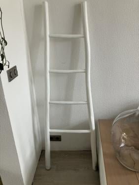 Mooie zware houten decoratieve trap