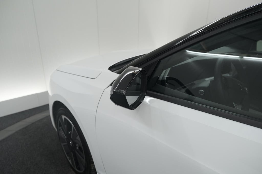 Opel Astra electric 54 kwh gs ultimate | elektrisch panoramdak | 360 camera