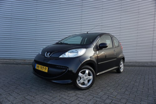 Peugeot 107 1.0-12v xr airco / elektr. ramen