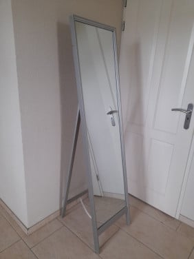 Passpiegel  ( 44 x 170 ) in goede staat !