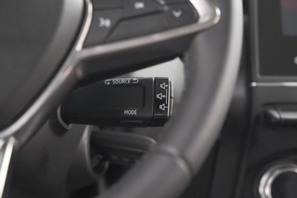 Renault Clio 1.6 e-tech full hybrid 145 evolution | apple carplay | parkeer