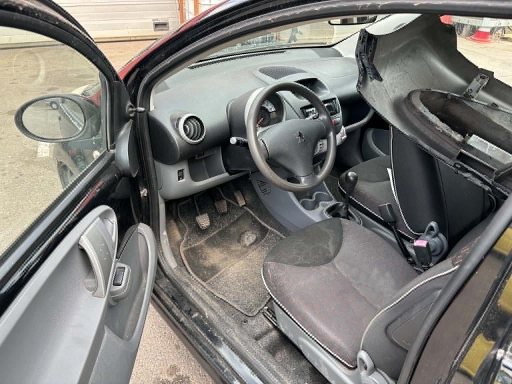 Peugeot 107 1.0-12v xr