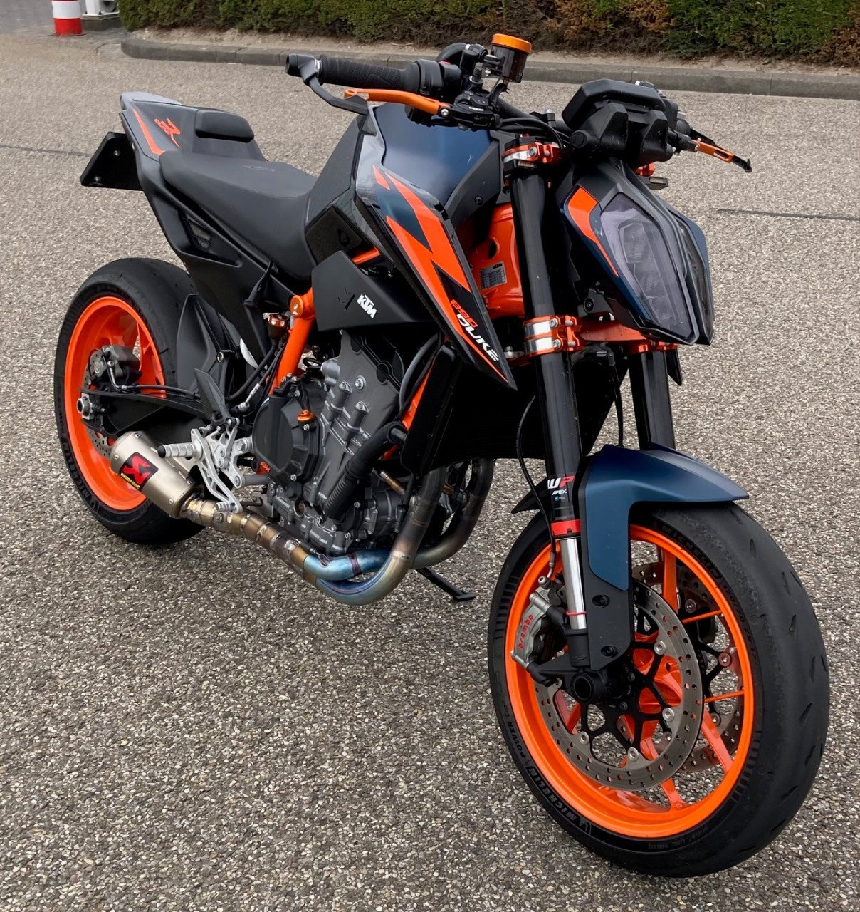 Ktm Duke 890R 2024 - 3945km