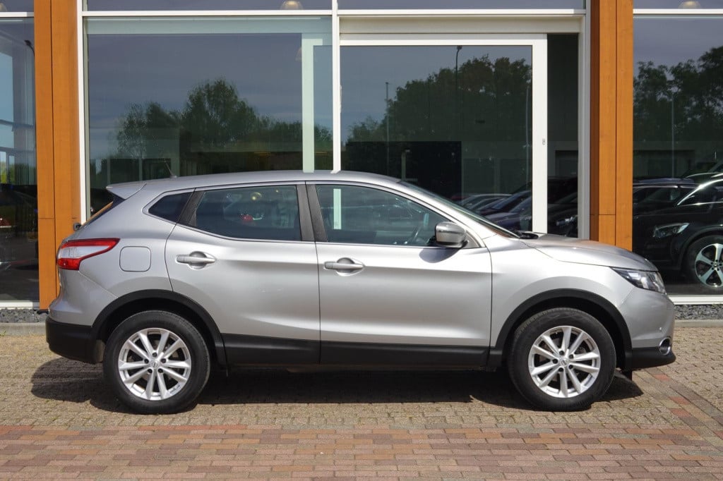 Nissan Qashqai 1.2 acenta