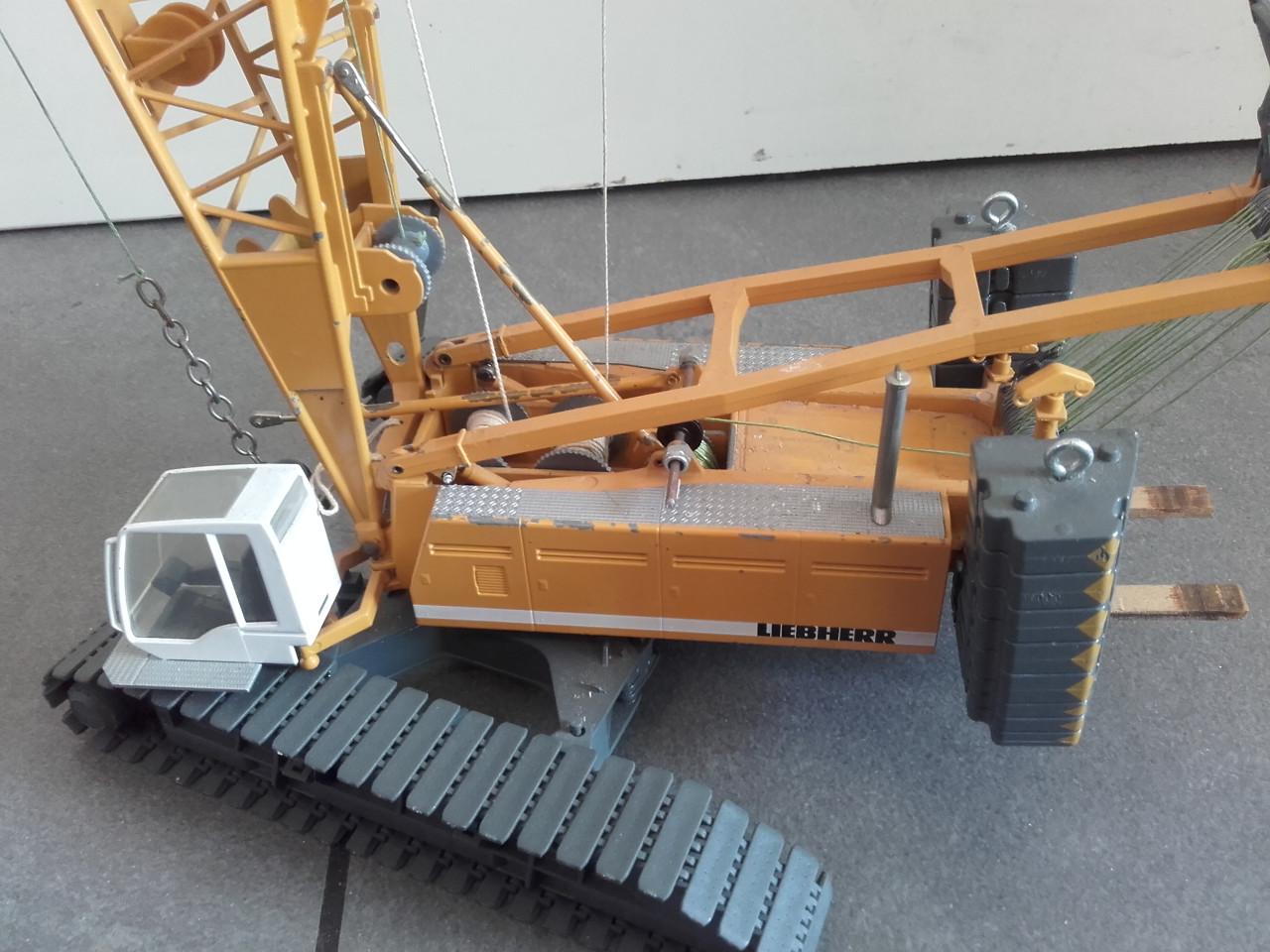 Rupskraan van Liebherr gebruikt 1/50