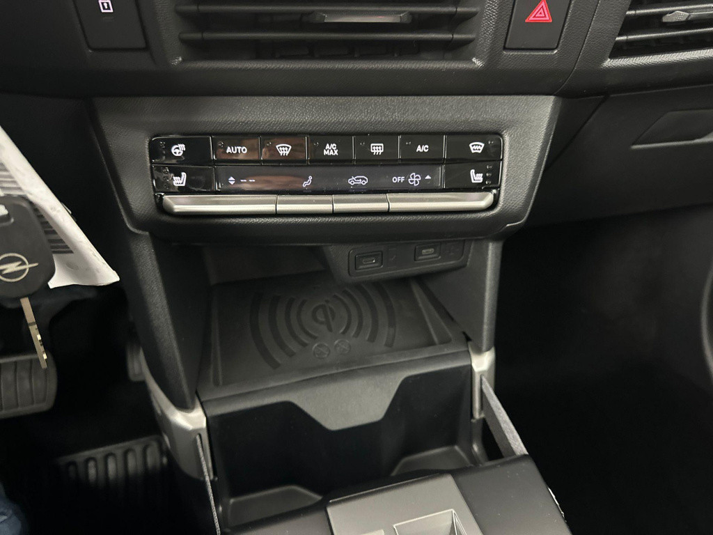 Opel Frontera 1.2 turbo hybrid edition | demonstratie model |